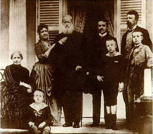 D. Pedro II e família em Petrópolis. A última foto antes da Proclamação da República